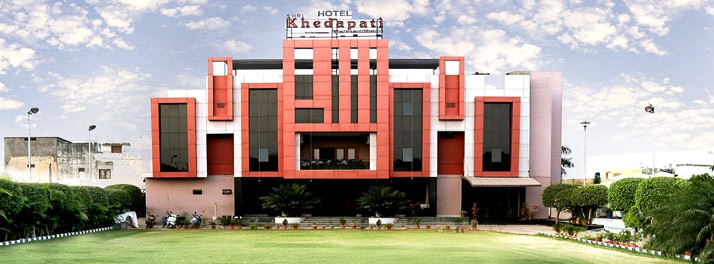 Hotel Shri Khedapati International - Dewas 01.jpg